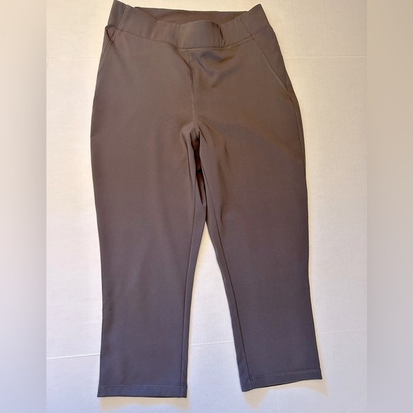 Columbia Omni Shield advanced repellency crop legging in color: gray. Size M. I6 - Picture 2 of 9